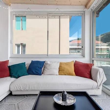 Attico In Centro Vista Mare Apartamento *